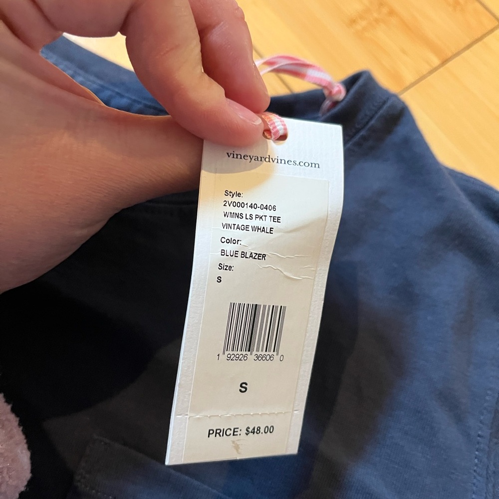Vineyard Vines Blue T-Shirt - Picture 4 of 5